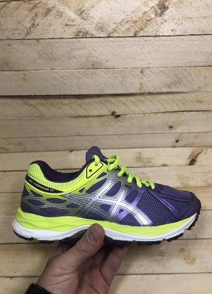 Кроссовки asics беговые