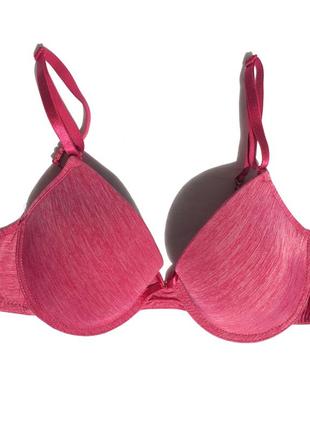 Красный бюстгальтер, лифчик с чашечкой