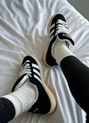 Зимові жіночі кросівки plant adidas campus winter black white fur чорного з білим кольорів з хутром2 фото