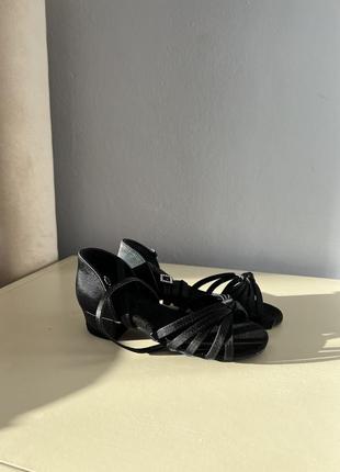 Черные туфельки для бальных танцев5 фото