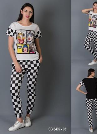 Стильный прогулочный костюм sogo