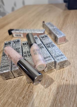 Urban decay heavy metal glitter eyeliner рідка підводка для контуру очей4 фото