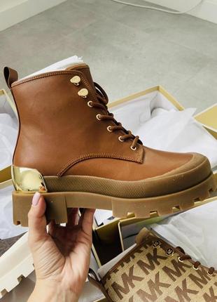 Оригінал , нові ботинки бренду michael michael kors, американский 38.5, європейський 39,
