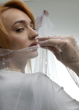 Перчатки со стразами. (аксессуар для невесты или на вечеринку, фотосессия).