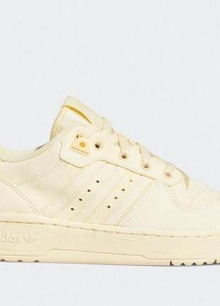 Кроссовки adidas rivalry