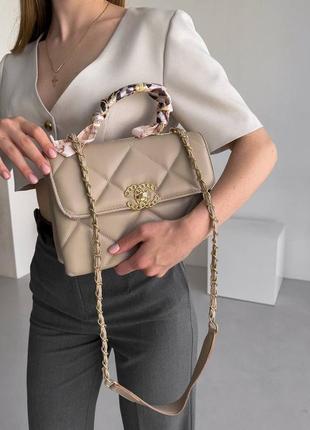 Chanel beige сумочка