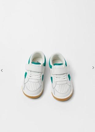 Кросівки zara