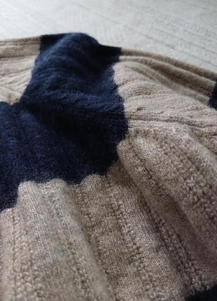 Качественный свитер с кашемира3 фото
