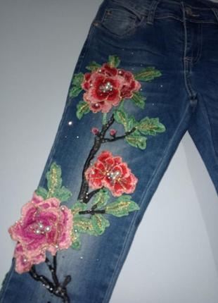 Брюки джинсы с вышивкой s2 фото