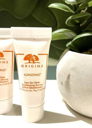Сироватка для сяючого обличчя origins ginzing™ into the glow brightening serum