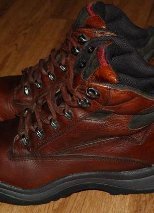 Кожаные ботинки на мембране 43 р skechers waterproof1 фото