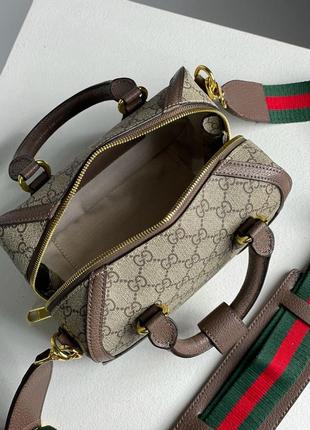 Маленькая компактная брендированная сумочка от gucci9 фото