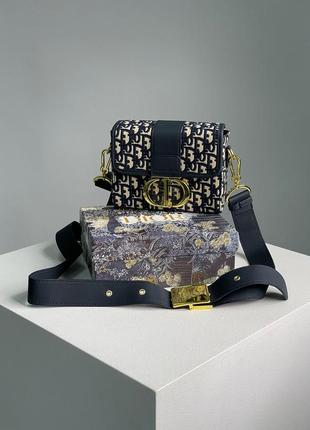 Найпопулярніша маленька компактна сумочка бренд christian dior4 фото