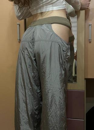 Карго брюки rtm.wear cut-outs в сером цвете8 фото