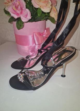 Босоножки кожаные karen millen 38р.
