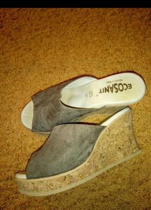 Шльопанці шльопанці шльопанці