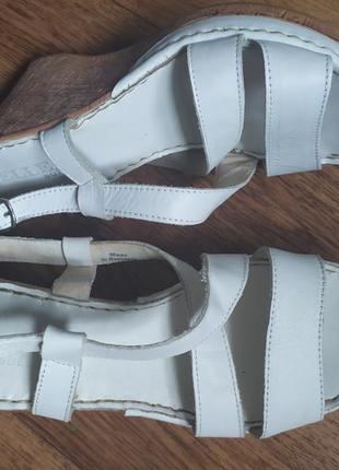 Босоножки на платформе натуральная кожа