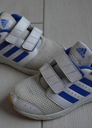 Кросівки adidas.2 фото