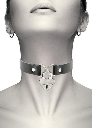 Сердце воплощения: кожаный чокер с любовным замком универсальный размер чёрный ( 130-156 )