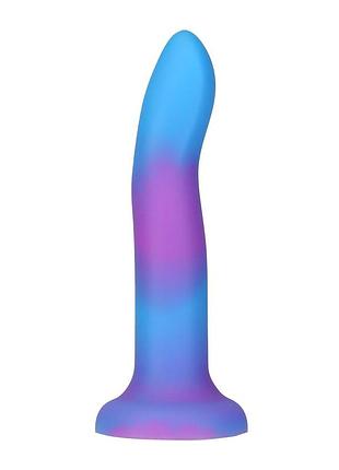 Светящийся в темноте фаллоимитатор addiction - rave - 8" glow in the dark dildo - blue purple feromon