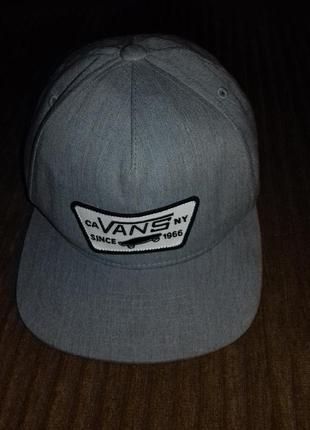 Кепка vans 5-панельная,кепка snapback.