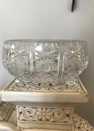 Хрустальная вазочка