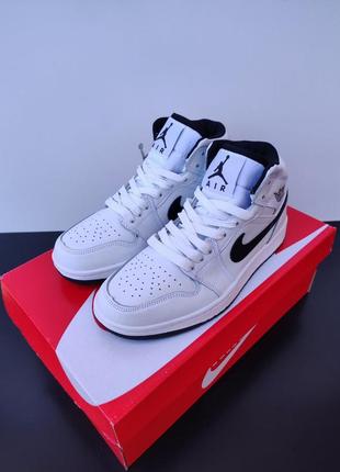 Nike air jordan 1 white black2 фото