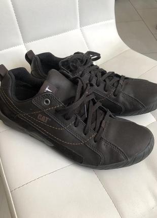 Хорошие кроссовки cat