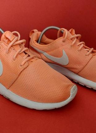 Женские кроссовки nike roshe run 38.5р. 24.5 см