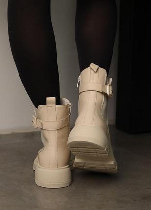 Ботинки кожаные с мехом светло-бежевые7 фото