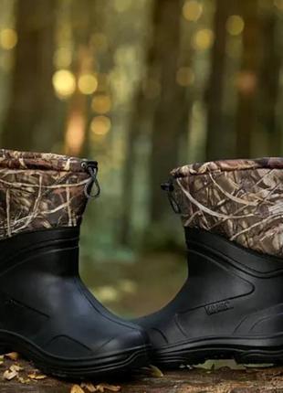 Теплі чоботи для слякоті.