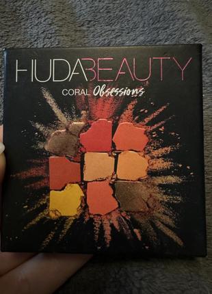 Huda beauty тени