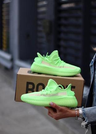 Шикарные кроссовки адидас