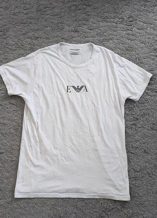 Футболка emporio armani, size l, стрейчкотон
плечи 42
подмышки 48
длина 71