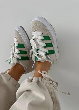 Стильные женские кроссовки adidas adimatic cream green premium бежевые с зелёным6 фото