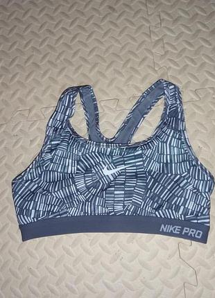 Топ топик nike pro
