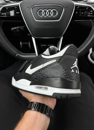 Кроссовки nike air jordan legacy 312 low m black white9 фото