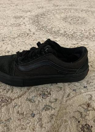 Кроссовки vans
