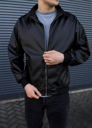 Шикарна матова шкіряна куртка н5096 на блискавці чорна осінна екошкіра10 фото