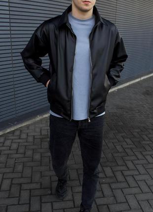 Шикарна матова шкіряна куртка н5096 на блискавці чорна осінна екошкіра3 фото