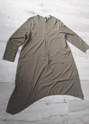 Асимметричное длинное платье