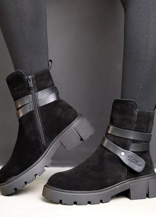Ботинки женские замшевые мех черные1 фото