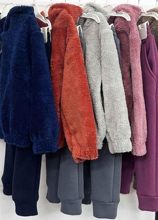 Зимний костюм для девочки