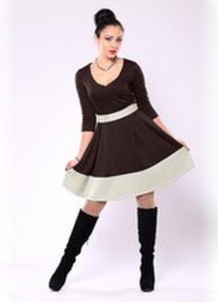 Сукня шоколадного кольору з контрастним поясом і обробкою1 фото