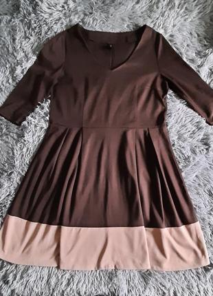 Сукня шоколадного кольору з контрастним поясом і обробкою4 фото