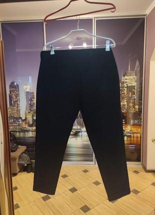 Классные зауженные, укороченные брюки2 фото