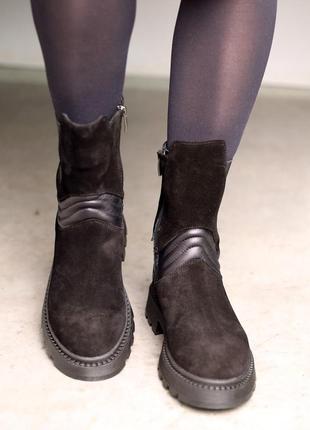Ботинки замшевые с мехом черные8 фото