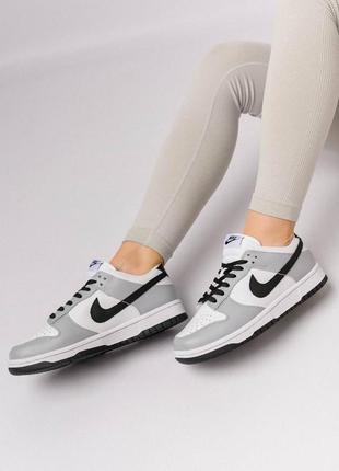 Класні жіночі кросівки nike sb dunk low prm grey white black сірі з білим та чорним