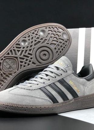 Adidas spezial