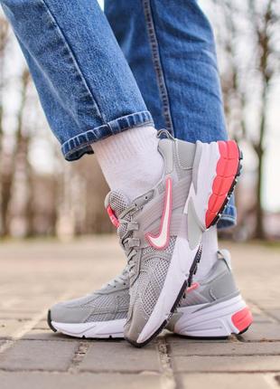 Отличные женские кроссовки nike runtekk grey pink серые с розовым